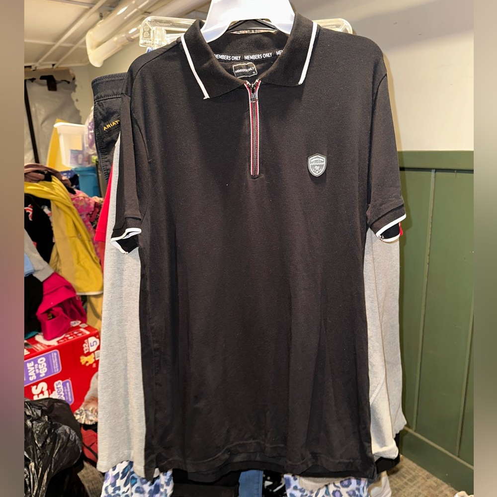 Men’s members only shirt size xl